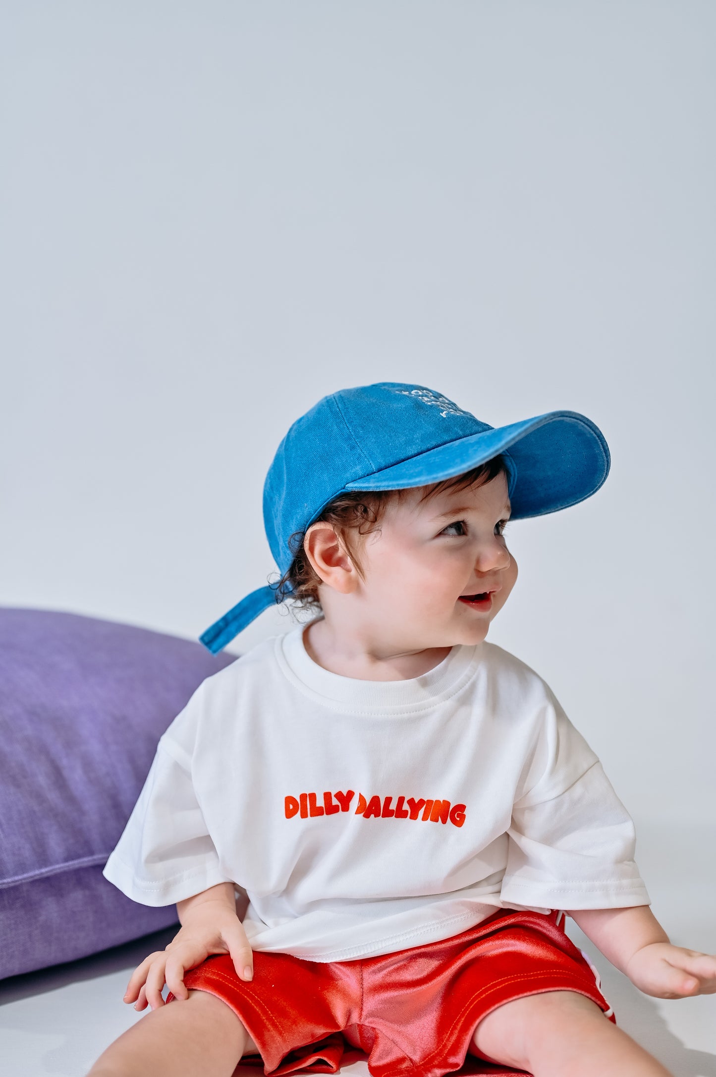 Dilly Dallying Tee